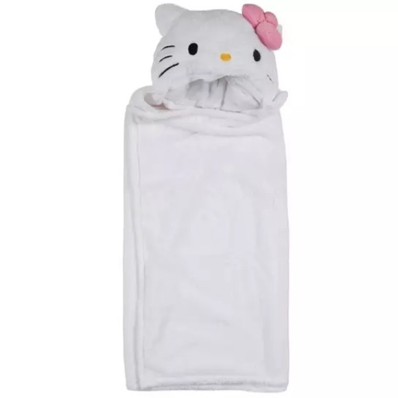 Hello Kitty Hooded Blanket - Picture 2 of 5